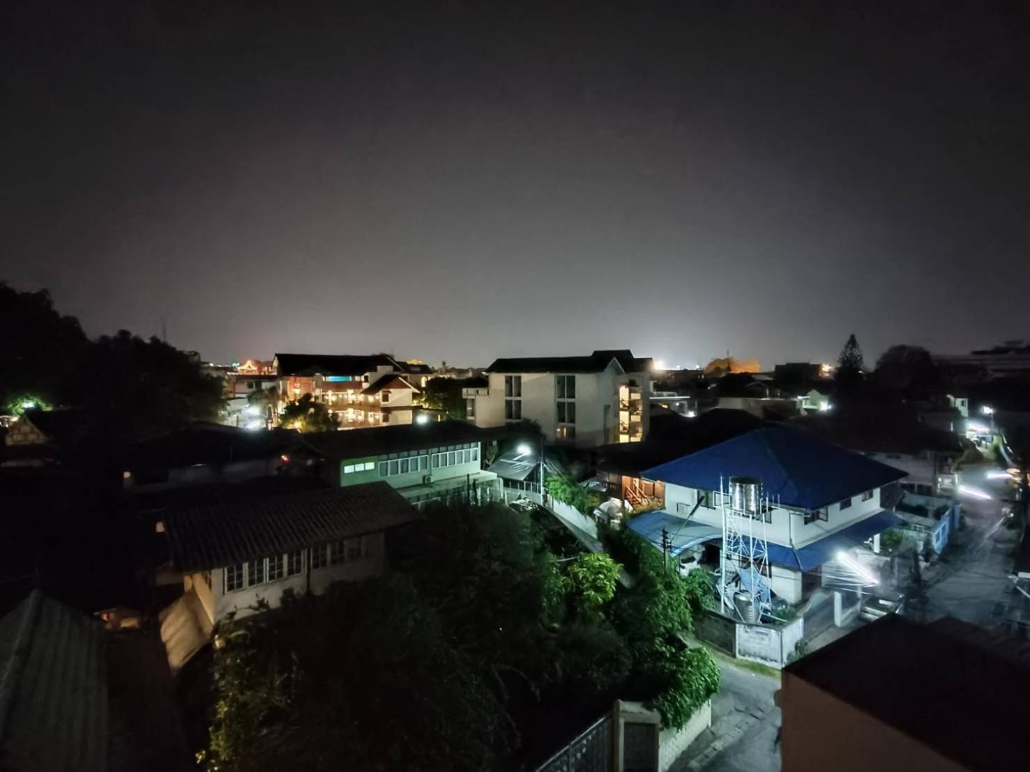 The Guest Chang Moi Boutique Hotel Chiang Mai Bagian luar foto
