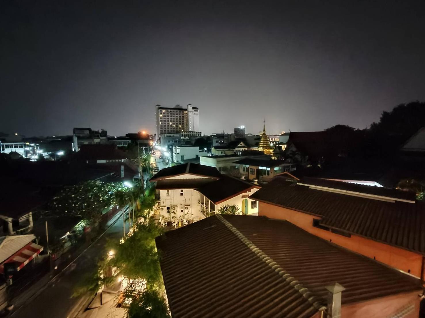 The Guest Chang Moi Boutique Hotel Chiang Mai Bagian luar foto