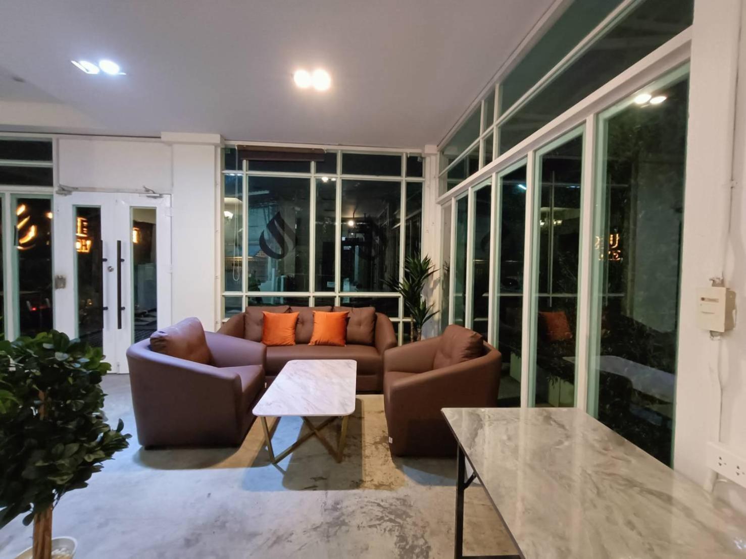 The Guest Chang Moi Boutique Hotel Chiang Mai Bagian luar foto