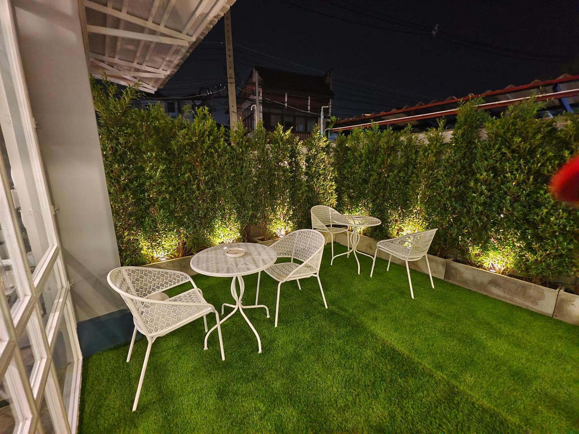 The Guest Chang Moi Boutique Hotel Chiang Mai Bagian luar foto
