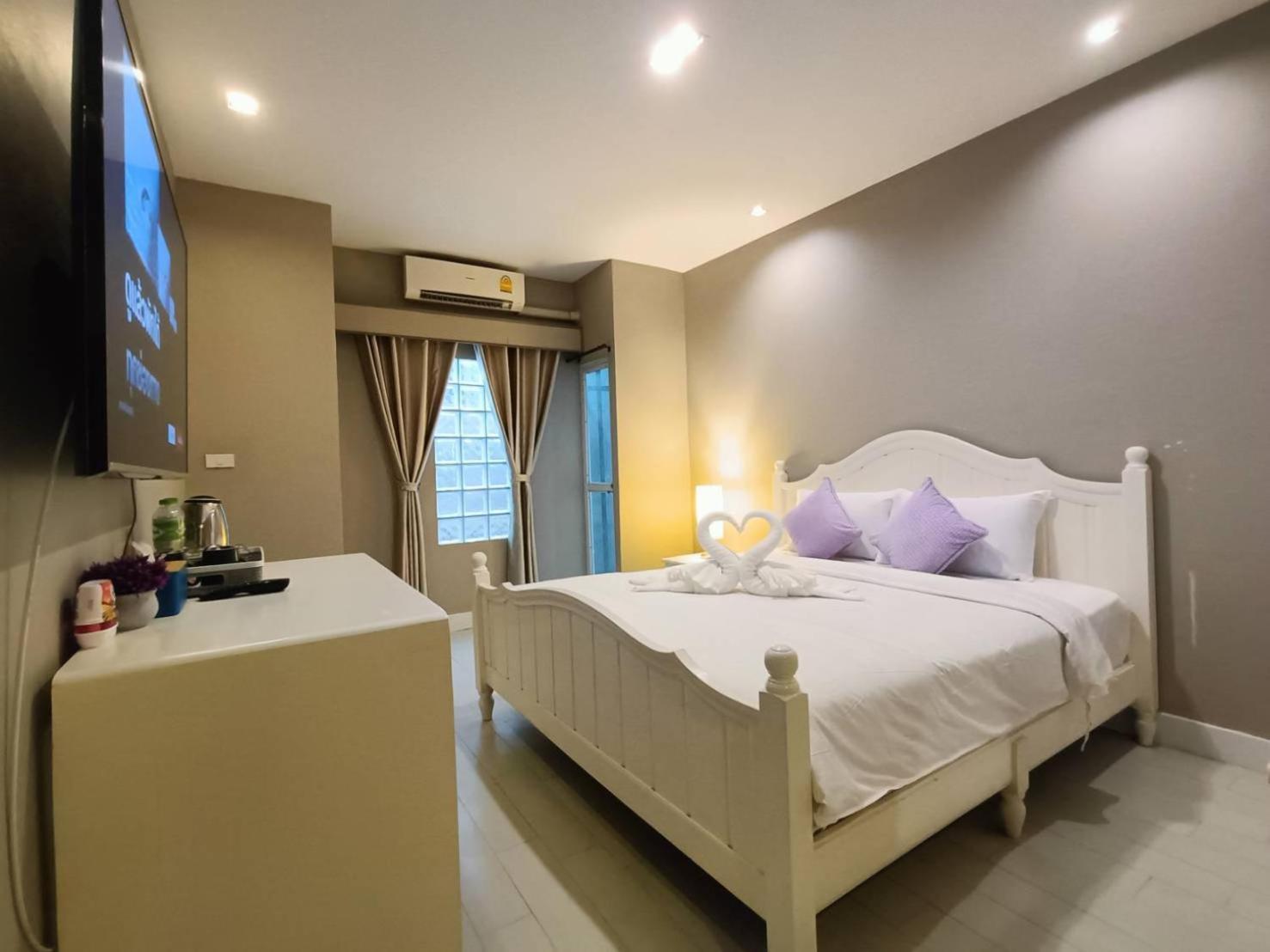 The Guest Chang Moi Boutique Hotel Chiang Mai Bagian luar foto